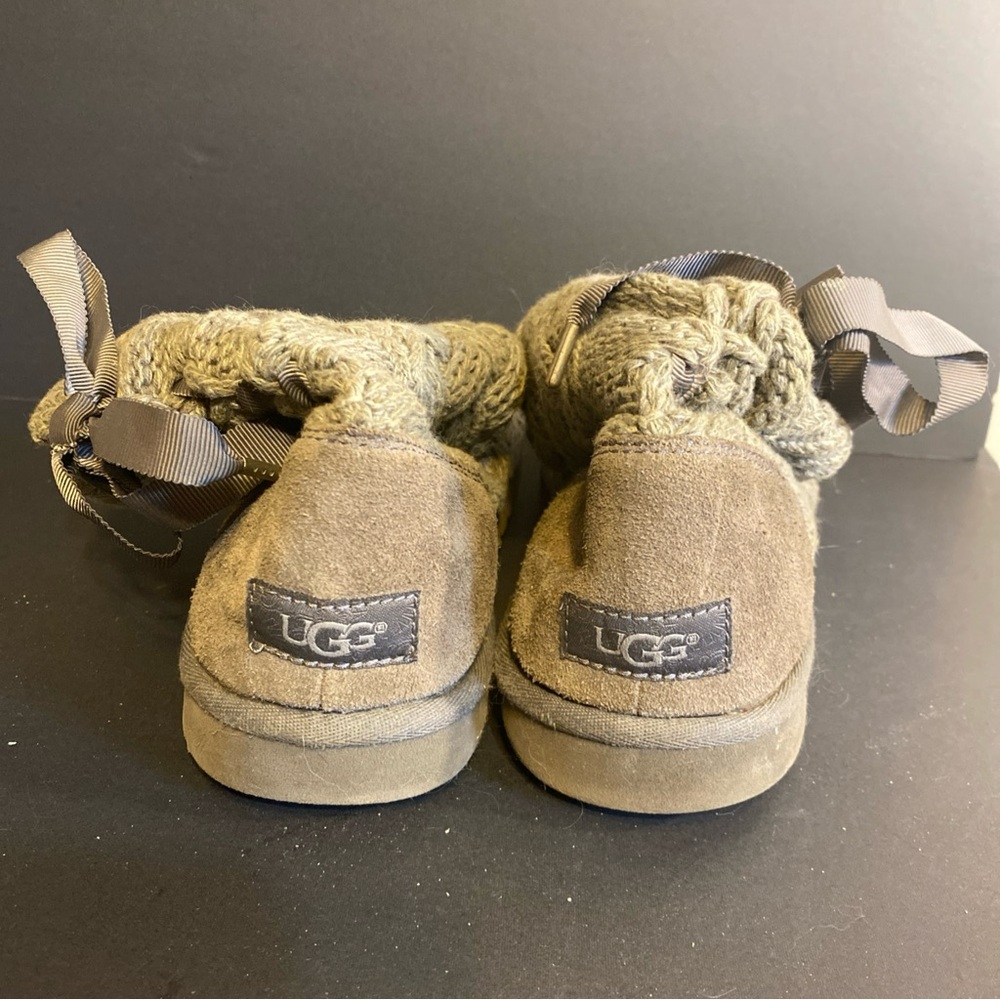 UGG Australia Isla Gray Cable Knit Winter Boots Ribbon Lace Tie‎ Women’s Size 6